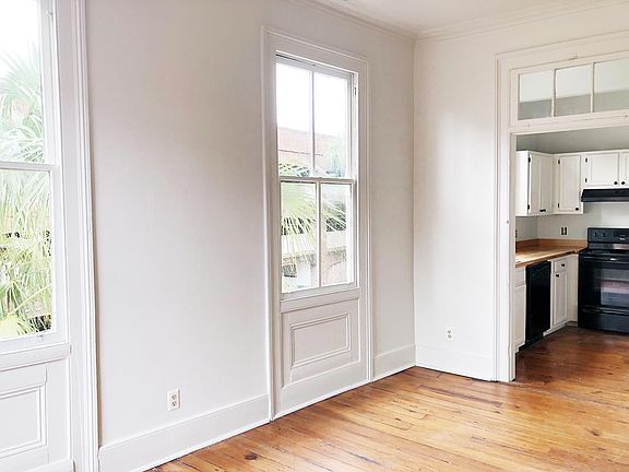 4th image of 82 Wentworth St APT C