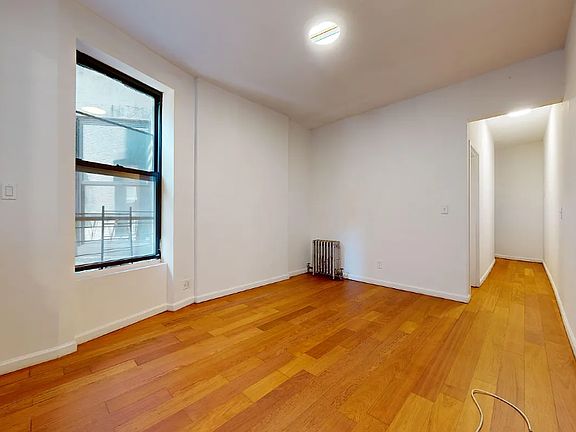 4th image of 158 W 84th St APT 2c
