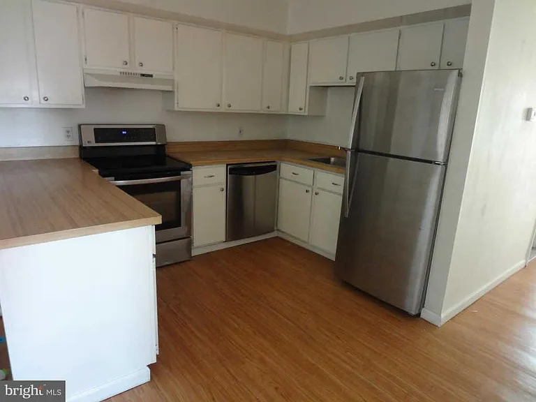 216 W Chester Pike #B — Photo 16
