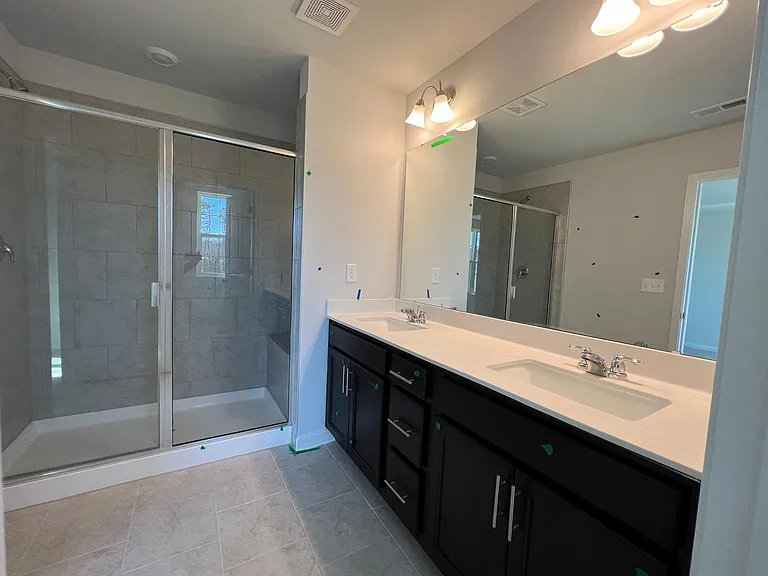 2143 Caen St — Photo 10