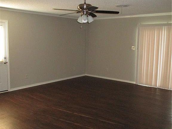 5th image of 4032 Mehalia Dr