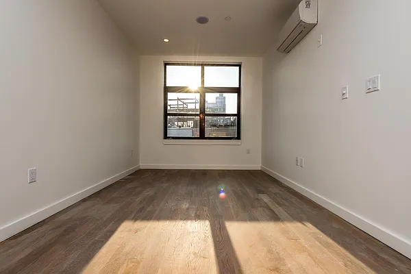 Rented by Nooklyn NYC LLC | media 131