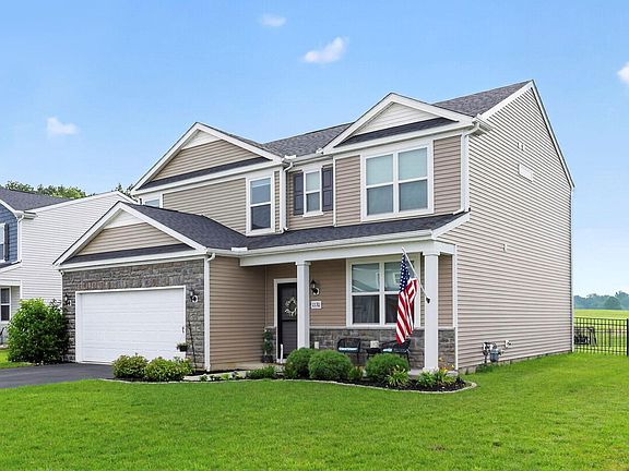 5th image of 1170 Lake Forest Dr