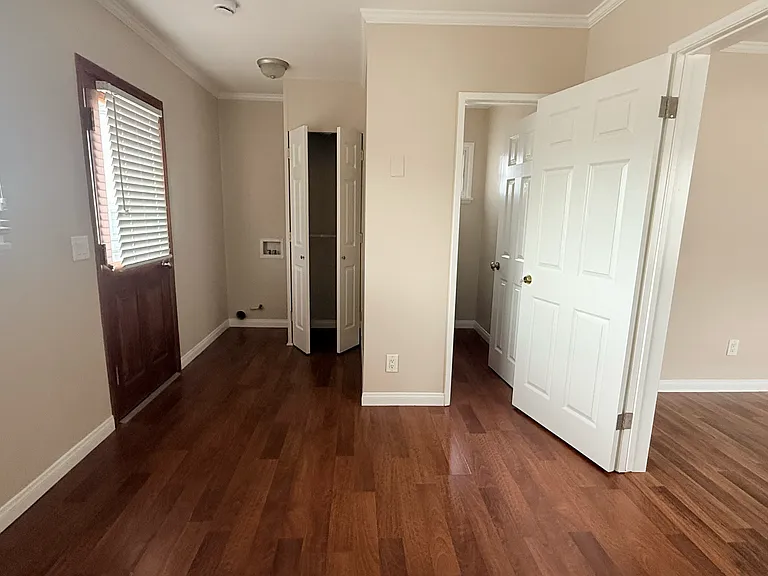 4112 W Victory Blvd — Photo 20