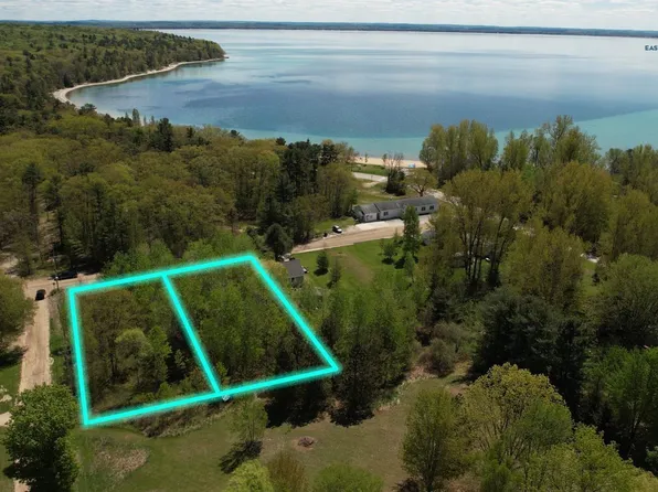 Grand St, Traverse City, MI 49686