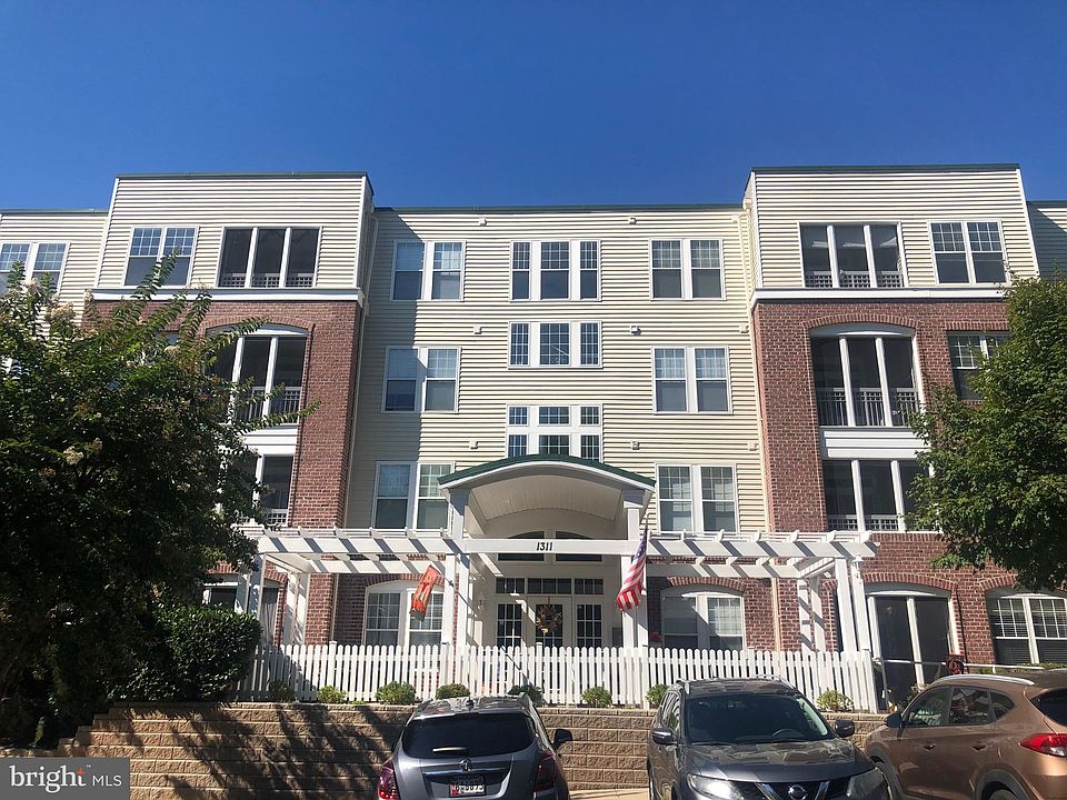 1st image of 1311 Scottsdale Dr Unit 293