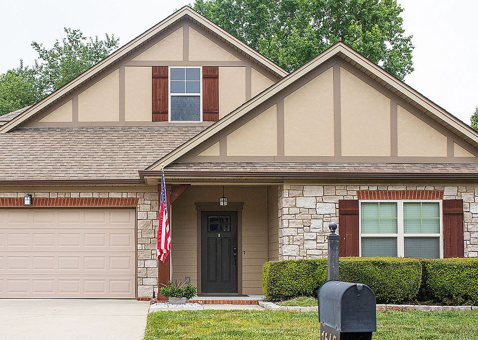 1st image of 7548 Hampstead Hall Dr