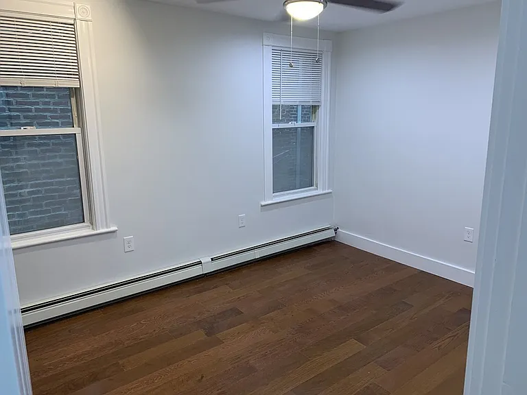 26 Frankfort St #1 — Photo 6