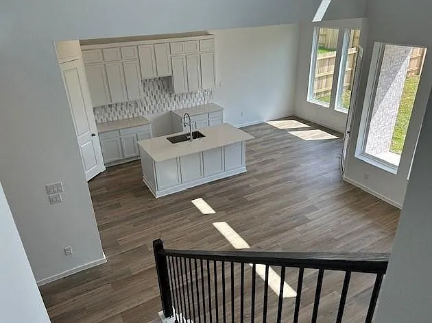 8310 Holly Blue Dr — Photo 17