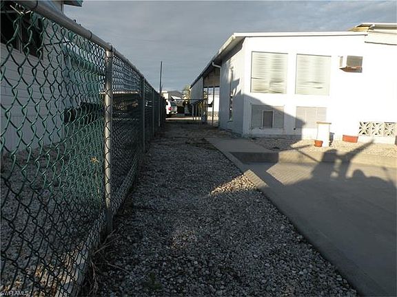 4th image of 3773 Dewberry Ln