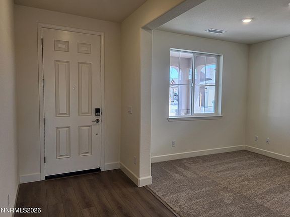 2nd image of 711 Daylily Ln