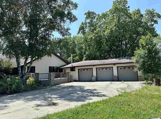 1343 Starr School Rd, Stoughton, WI 53589