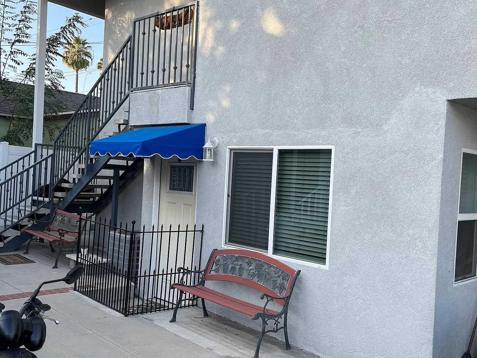 1230 Leland Way — Photo 2