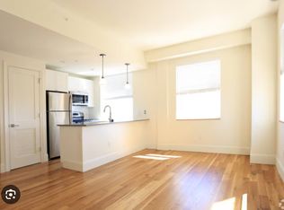 17 Hurlburt St #2F, New Haven, CT 06519