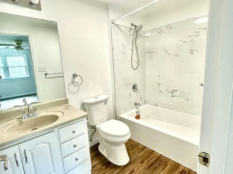 1010 River Oaks Dr — Photo 13