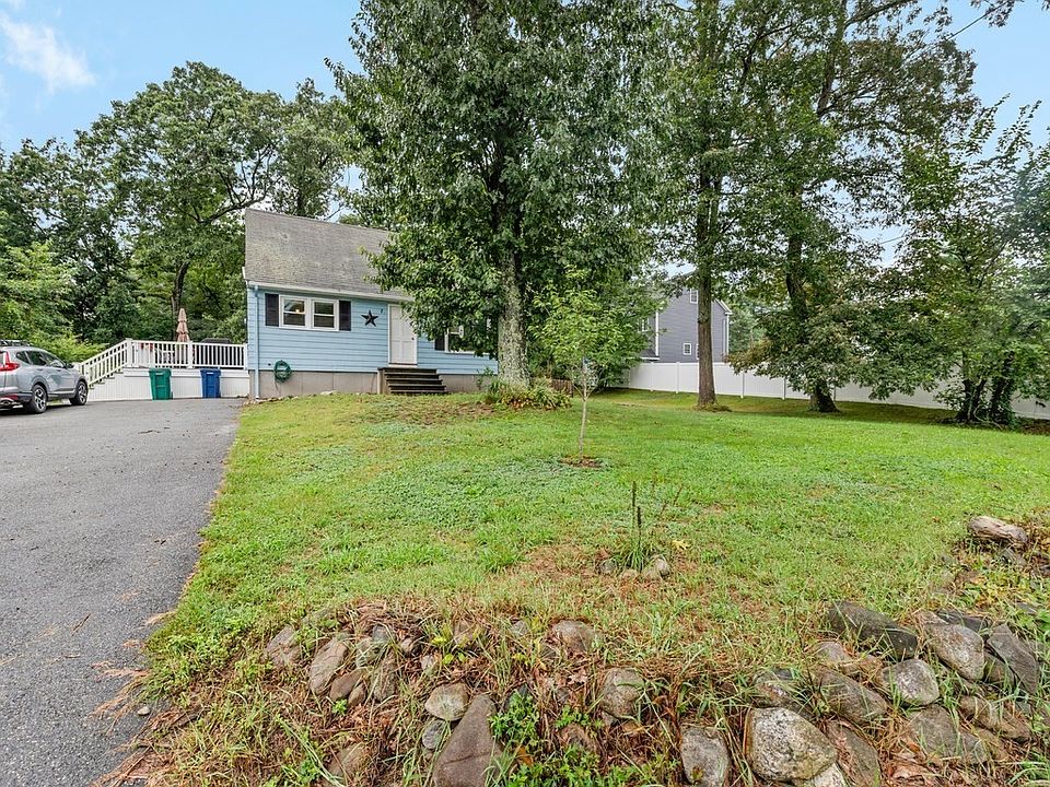 267 Salem Rd Billerica MA 01821 Zillow