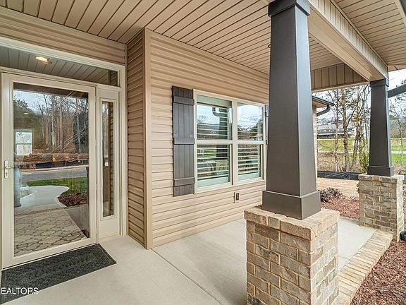 3rd image of 7143 Volunteer Ridge Ln