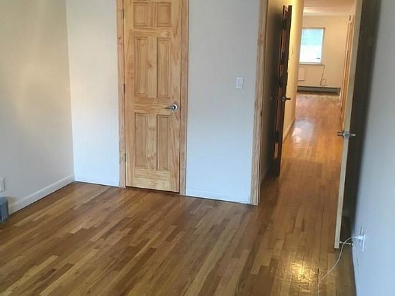 4th image of 31-26 47th St #3