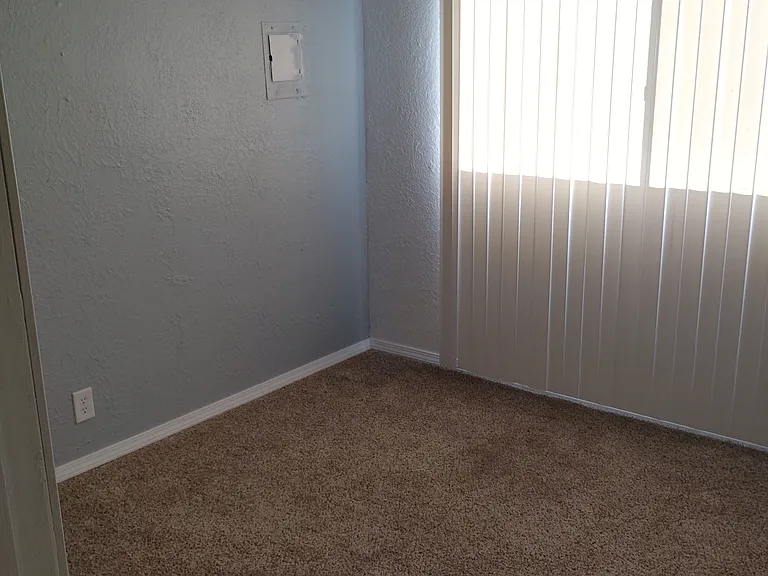 13208 Mountain Rd NE #A — Photo 9