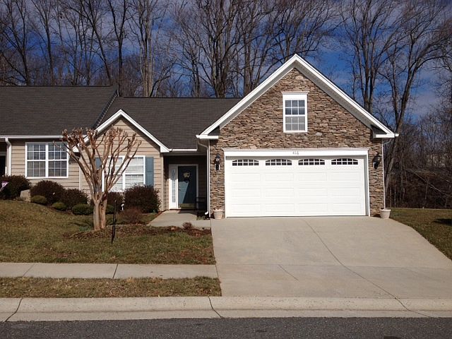 1st image of 416 Paulette Cir