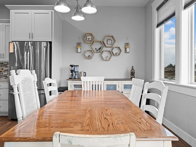 1015 Riparian Dr — Photo 10