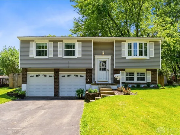 119 Lexington Farm Rd, Englewood, OH 45322