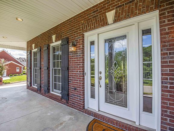 4th image of 3023 Port Royal Ln