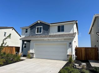 383 Manhattan Dr, Lathrop, CA