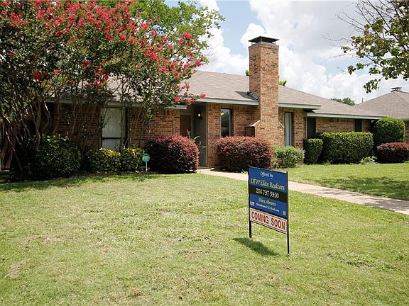 3rd image of 2615 Kingsridge Dr