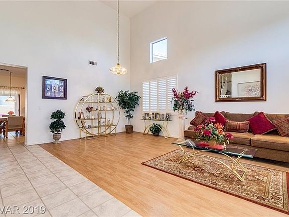Living and dining room...