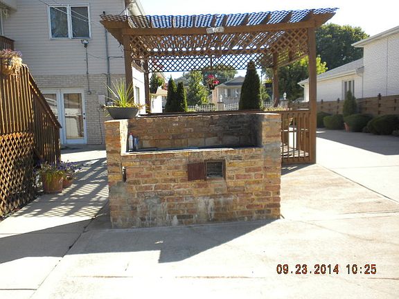 4th image of 4030 Oak Park Ave