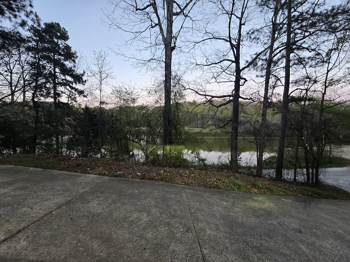 Building Photo - 73 Twin Lakes Rd #B