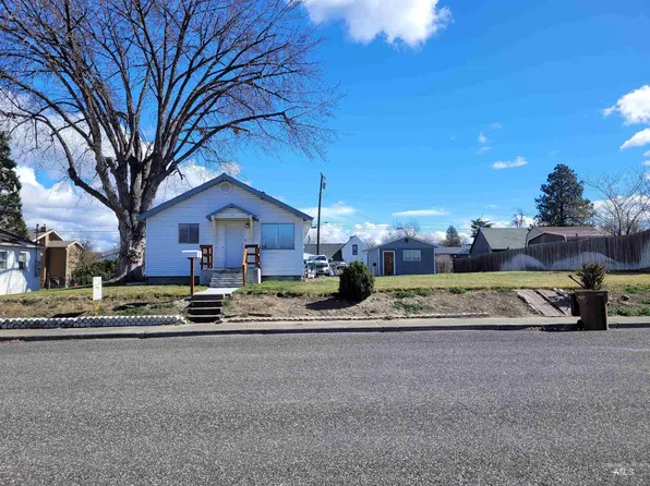 517 12th St, Clarkston, WA 99403