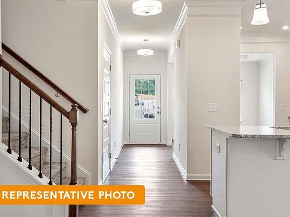 4th image of 2926 Parkwest Dr