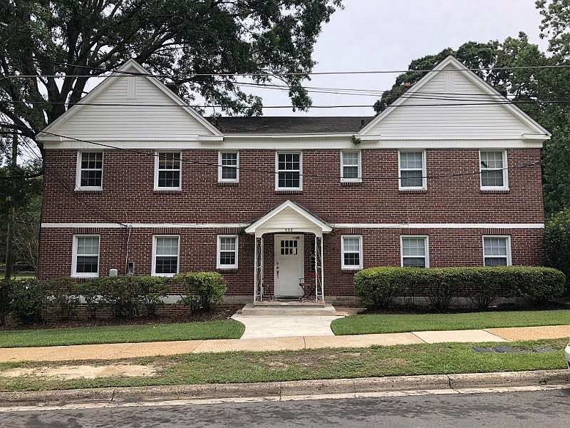1st image of 557 Beverly Ct #8