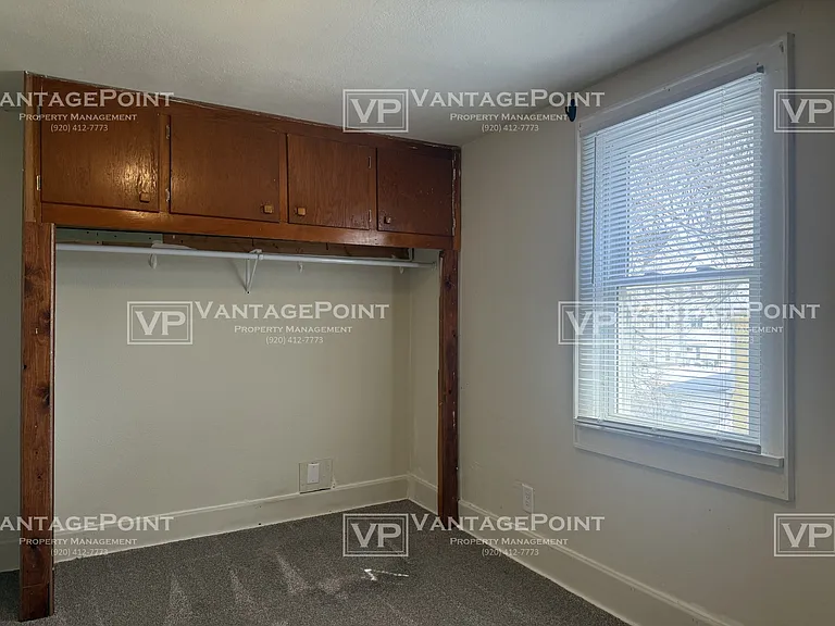 1146 E Walnut St #C — Photo 11