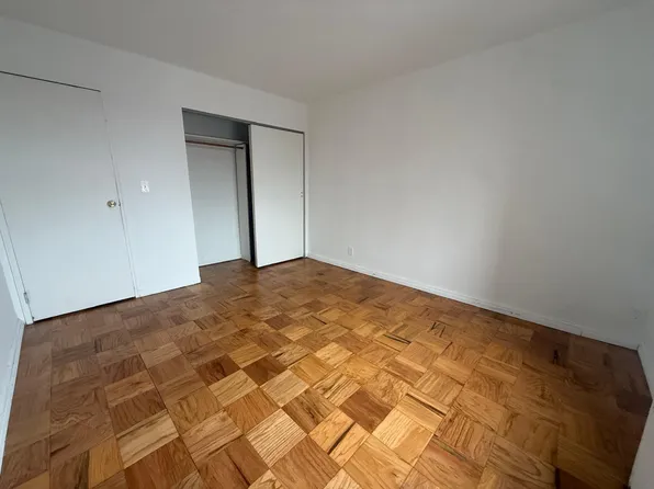793 McLean Ave, Yonkers, NY