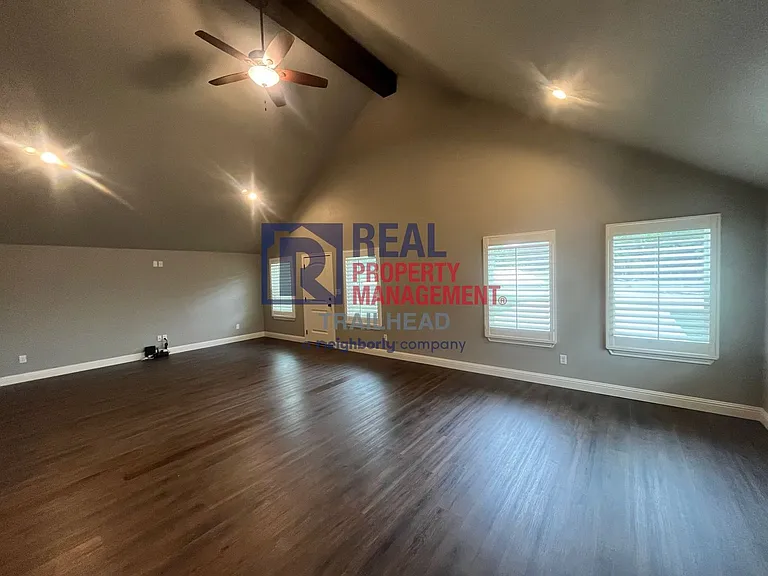 2700 Steepleridge Cir — Photo 6