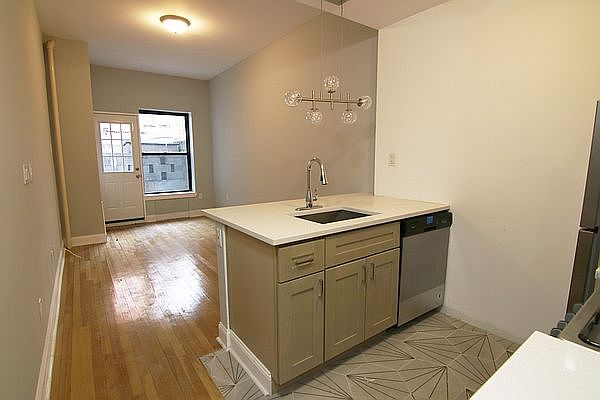 1st image of 113 W 75th St #1B