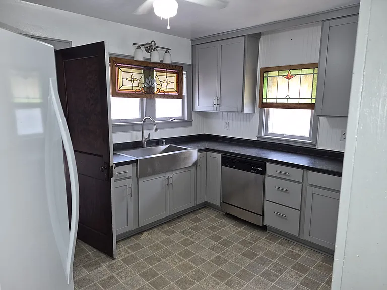 216 Bishop Ave #218 — Photo 2