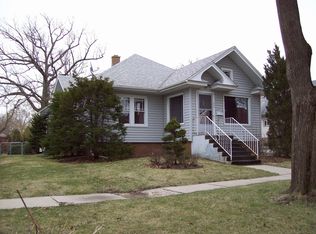 905 N Jefferson St, Harvard, IL 60033