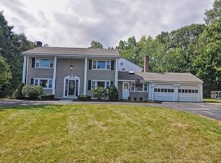 11 Old Brook Cir, Shrewsbury, MA 01545