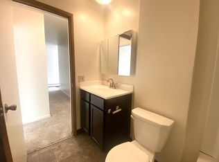 801 Oakcrest St #6, Iowa City, IA 52246