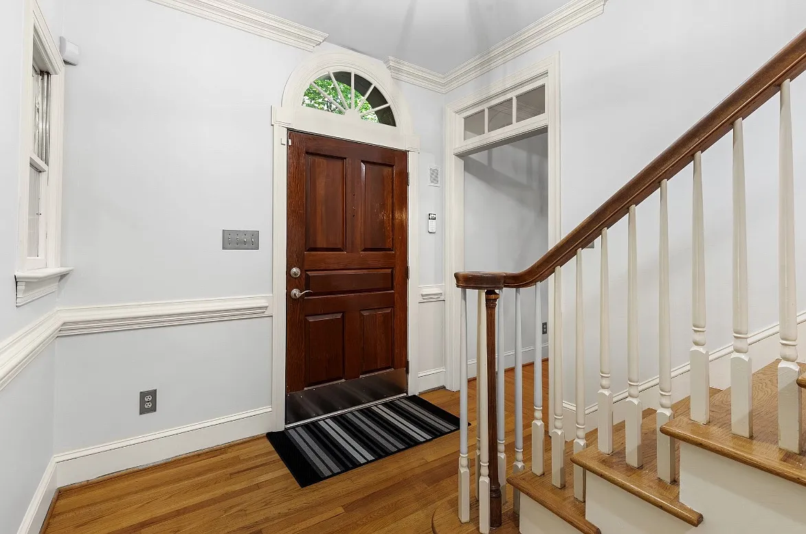 4 bed, 3332 sqft, $7,500 — Photo 3