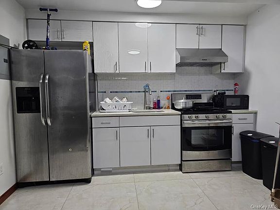 2nd image of 108-38 41 Avenue #1A & BSMT