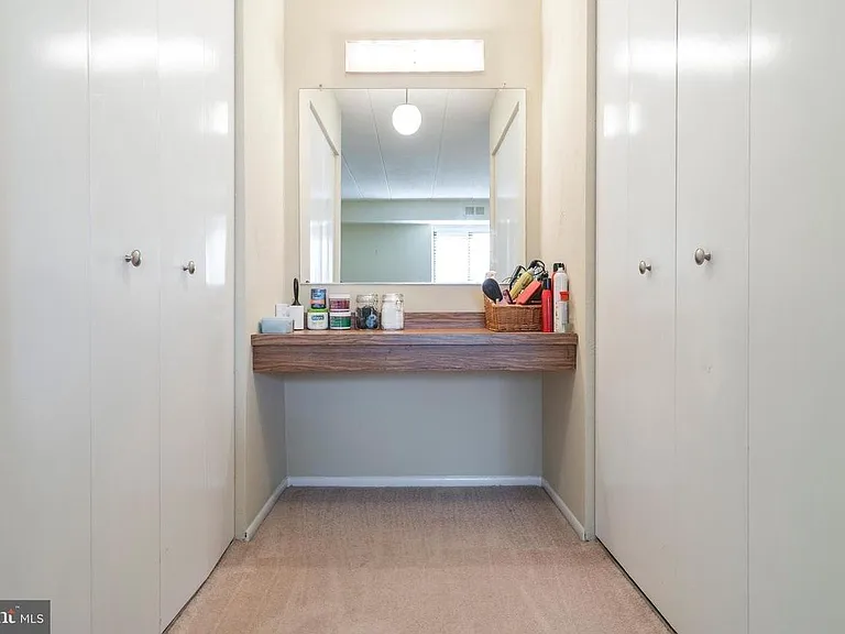 20 Dougherty Blvd #J3 — Photo 9