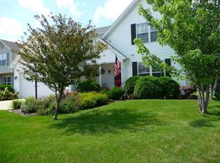 502 Buttercup Dr, Savoy, IL 61874