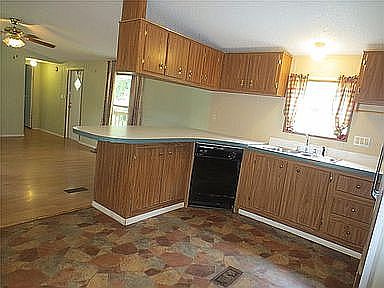 Breakfast bar countertop