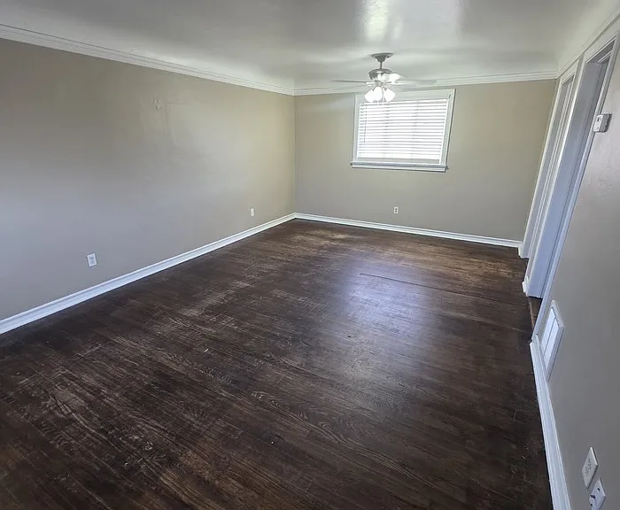 3218 Thomas Ave — Photo 4