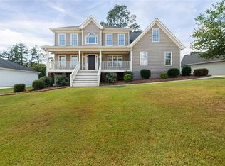 2052 Fairway Trace Ln, Lawrenceville, GA 30043